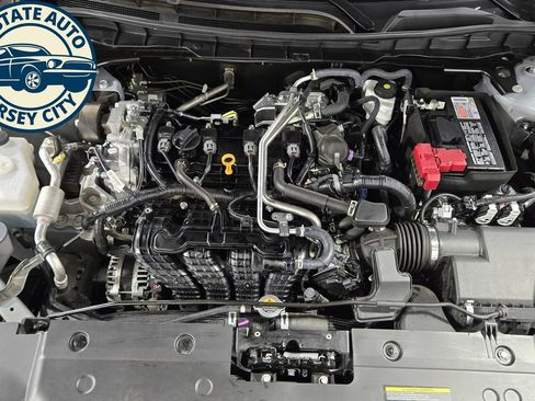 Used 2025 Nissan Altima 2.5 SR FWD image 35