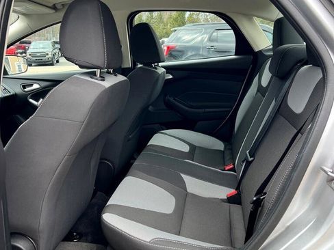 Used 2012 Ford Focus SE image 12