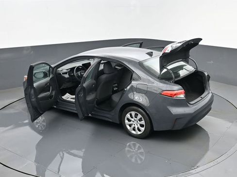 Used 2024 Toyota Corolla LE FWD image 25