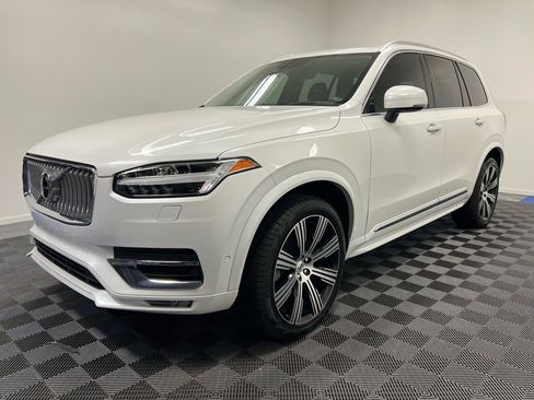 Used 2022 Volvo XC90 T6 Inscription w/ Advanced Package image 3
