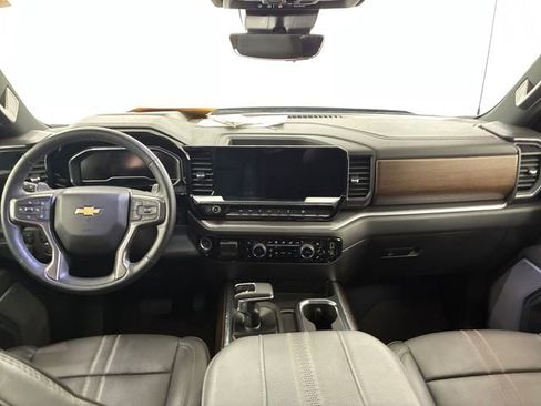 Certified 2024 Chevrolet Silverado 1500 High Country w/ Technology Package AWD/4WD image 20