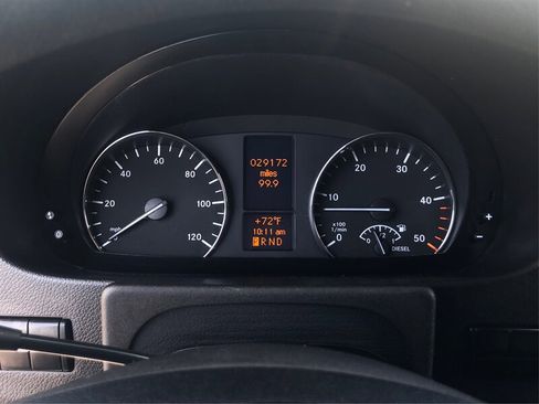 Used 2018 Mercedes-Benz Sprinter 2500 image 13