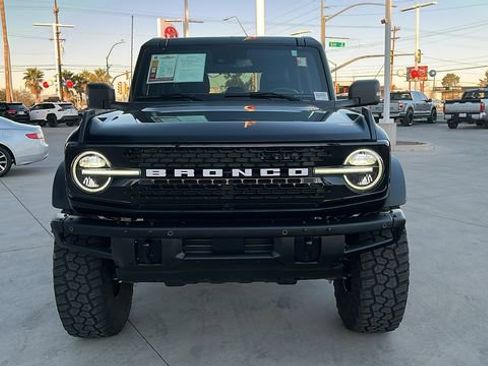 Used 2024 Ford Bronco Wildtrak image 2