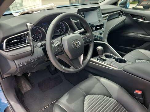 Used 2024 Toyota Camry SE w/ Convenience Package FWD image 15