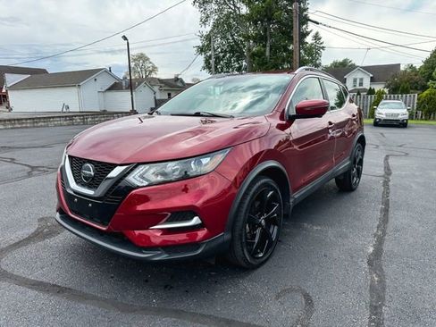 Used 2020 Nissan Rogue Sport SL FWD image 3