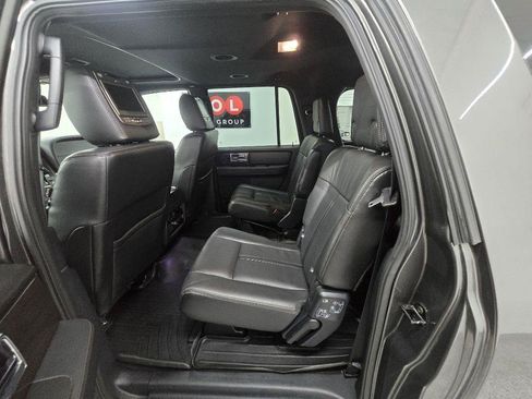 Used 2016 Lincoln Navigator L Reserve RWD image 13