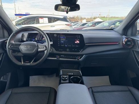 Used 2025 Chevrolet Equinox RS w/ Convenience Package III image 8