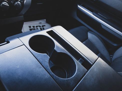 Used 2014 Toyota Tundra SR5 image 13