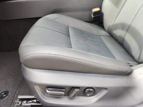 Used 2026 Toyota Camry XSE w/ Premium Package FWD image 17