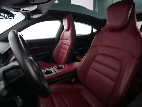 Used 2023 Porsche Taycan RWD image 4