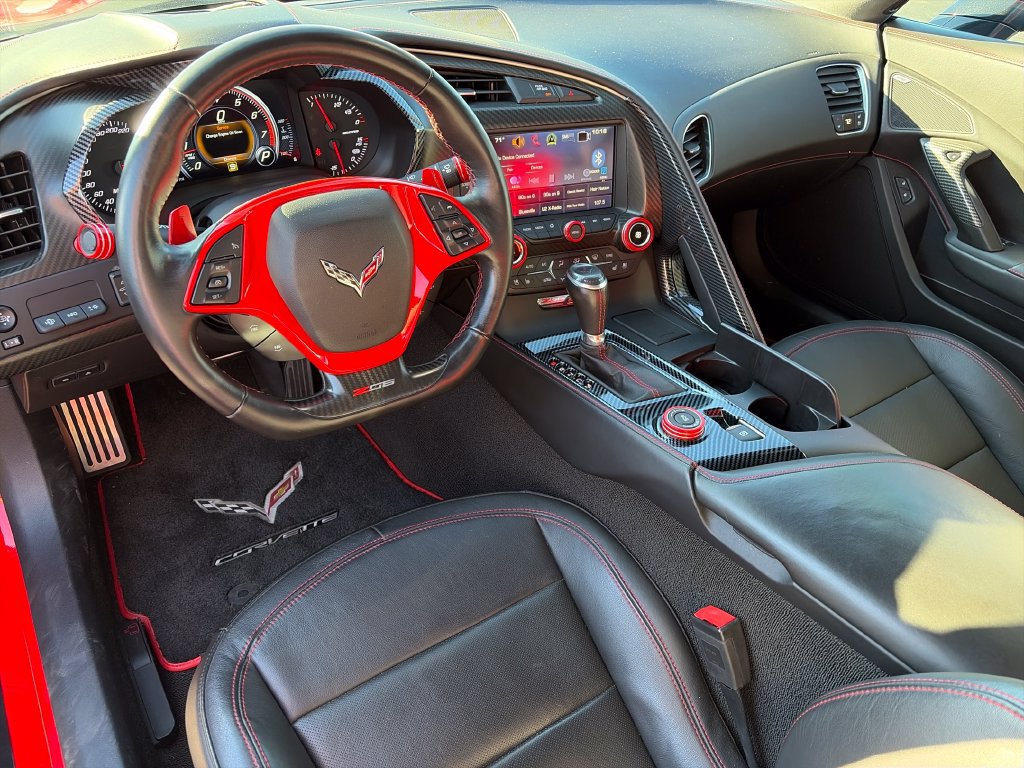Used 2016 Chevrolet Corvette Z06 w/ 3LZ Preferred Equipment Group RWD image 9
