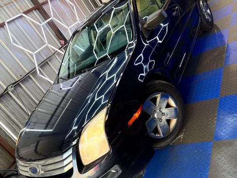 Used 2009 Ford Fusion SE FWD image 1