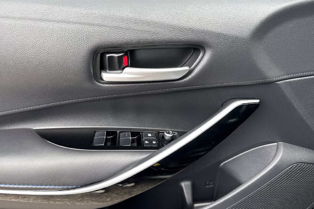 Certified 2020 Toyota Corolla XSE FWD image 10