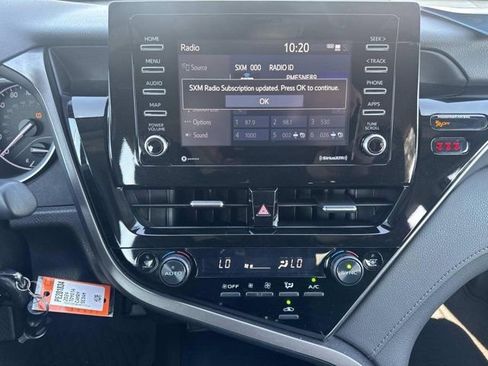 Used 2024 Toyota Camry LE image 28