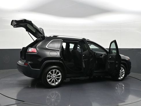 Used 2019 Jeep Cherokee Latitude w/ Popular Appearance Group FWD image 37