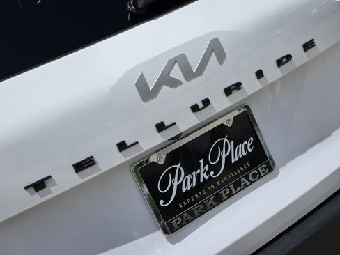 Used 2022 Kia Telluride EX w/ EX Premium Package AWD/4WD image 19