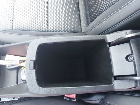 New 2026 Chevrolet Trax LT w/ LT Convenience Package FWD image 23
