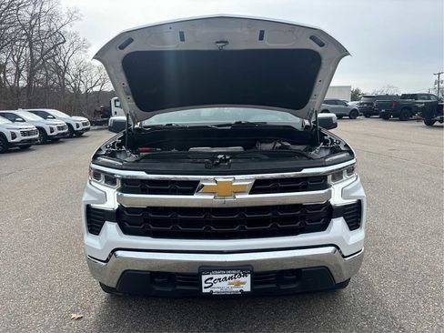 Used 2022 Chevrolet Silverado 1500 LT image 12