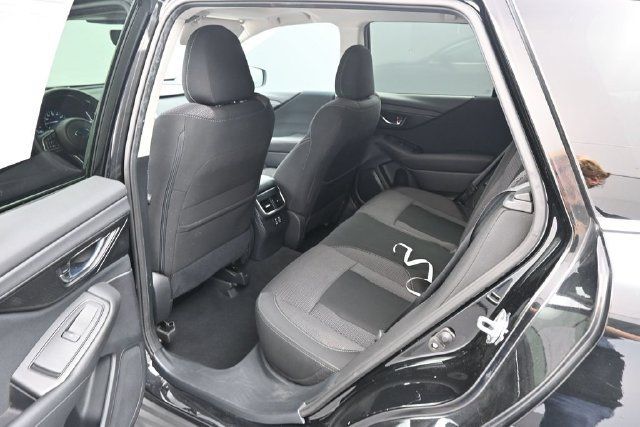 Used 2024 Subaru Outback Premium AWD/4WD image 15