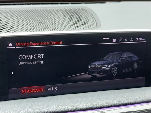 Used 2021 BMW 740i 740i M SPORT,NAV,CAM,PANO,CLMT w/ M Sport Package image 26