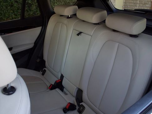 Used 2019 BMW X1 sDrive28i w/ Convenience Package FWD image 25