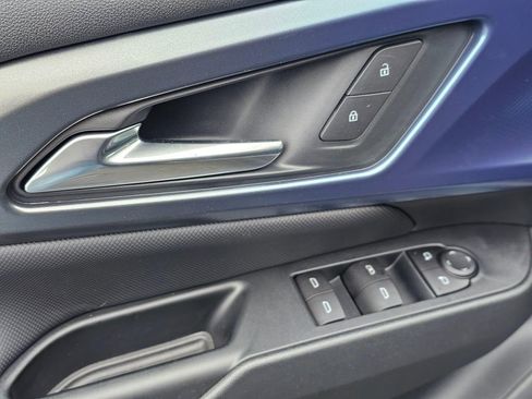 New 2026 Chevrolet Equinox EV LT FWD image 21