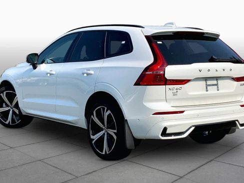 Used 2024 Volvo XC60 B5 Ultimate w/ Protection Package Premier AWD/4WD image 12