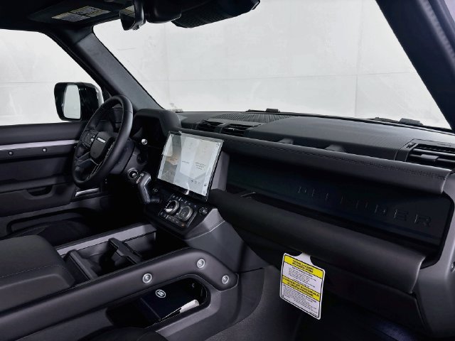 New 2026 Land Rover Defender 110 X-Dynamic SE AWD/4WD image 27