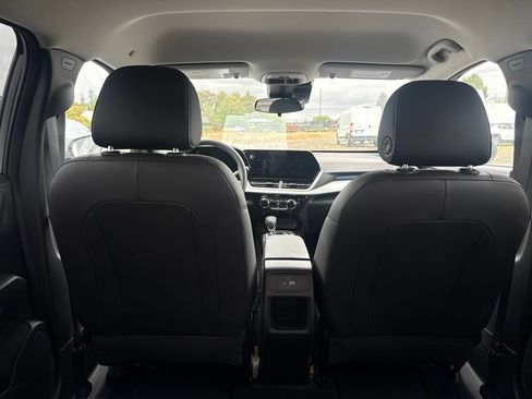 Used 2025 Chevrolet Trax LT FWD image 14