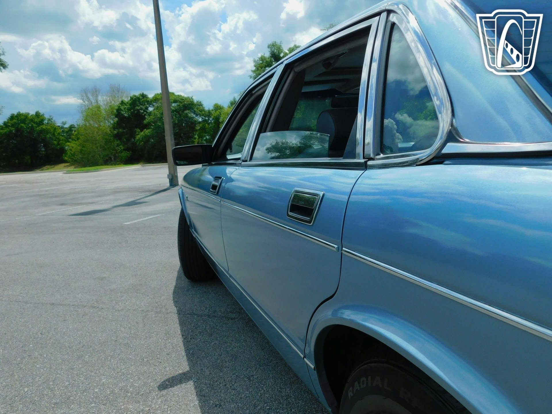 Used 1991 Jaguar XJ Vanden Plas RWD image 32