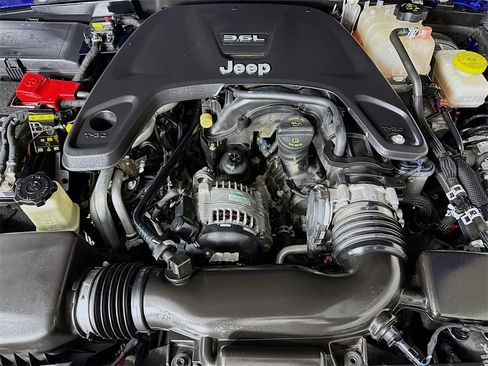 Used 2020 Jeep Wrangler Unlimited Sport image 32