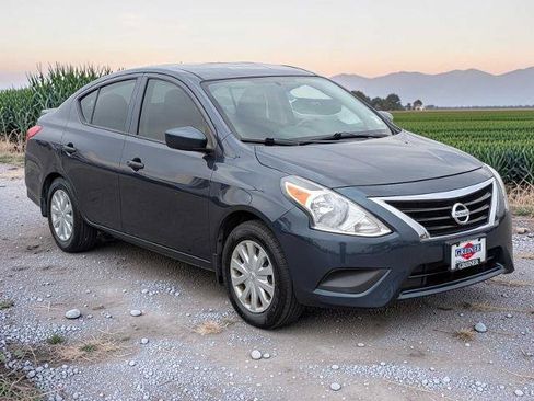Used 2017 Nissan Versa S Plus FWD image 8