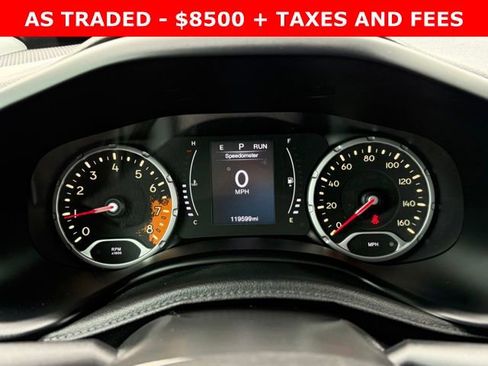 Used 2017 Jeep Renegade Latitude w/ Safety & Security Group FWD image 18