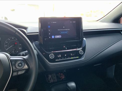 Used 2025 Toyota Corolla SE image 7