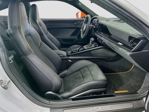 Certified 2024 Porsche 911 GT3 RS RWD image 21