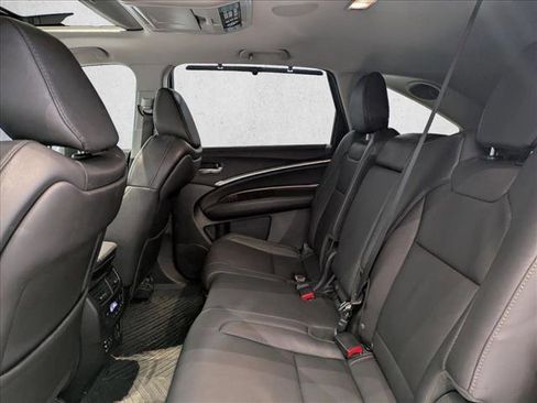 Used 2017 Acura MDX w/ Technology & Entertainment image 19