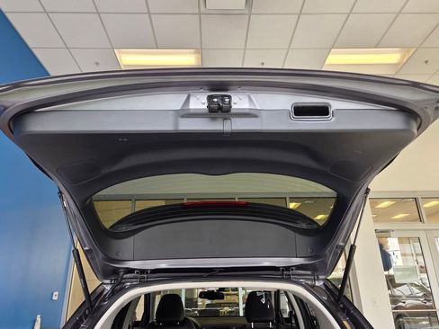 Certified 2022 Honda HR-V EX-L image 9