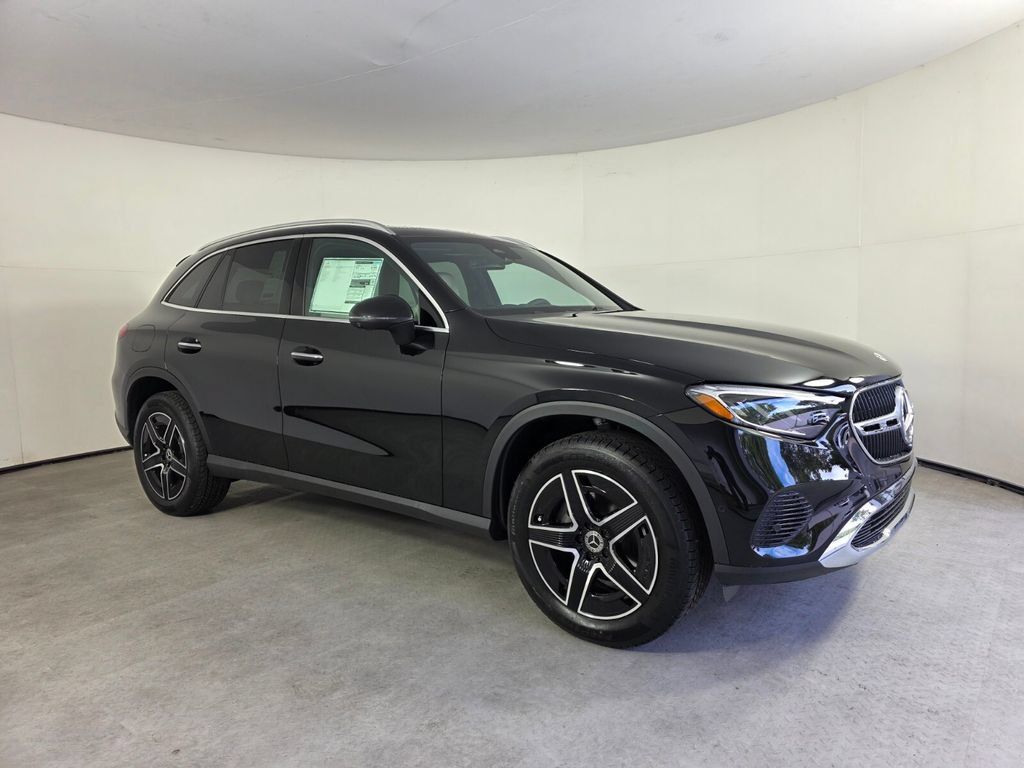 New 2027 Mercedes-Benz GLC 300 image 1