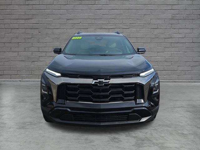 Used 2025 Chevrolet Equinox ACTIV w/ Safety and Technology Package FWD image 9