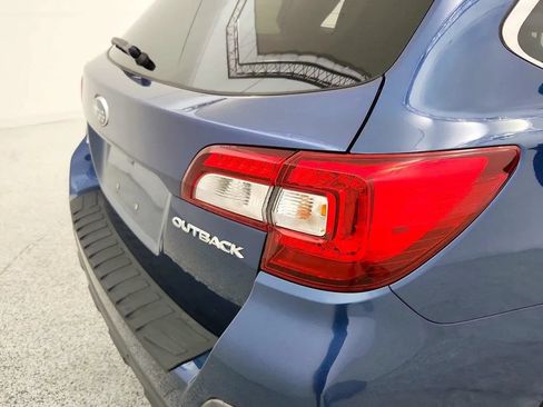 Used 2019 Subaru Outback 2.5i Limited w/ Popular Package #2 AWD/4WD image 35