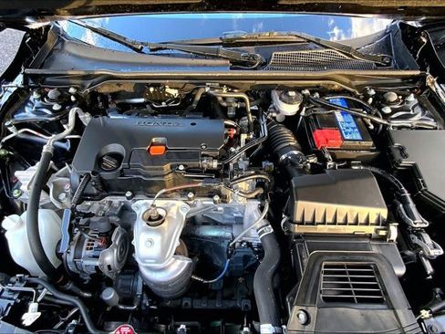 Used 2024 Honda Civic Sport image 9