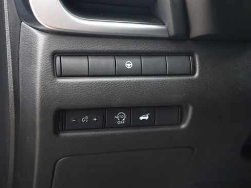 Certified 2025 Nissan Rogue SV FWD image 14