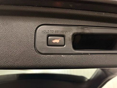 Used 2023 Honda Odyssey Touring image 11