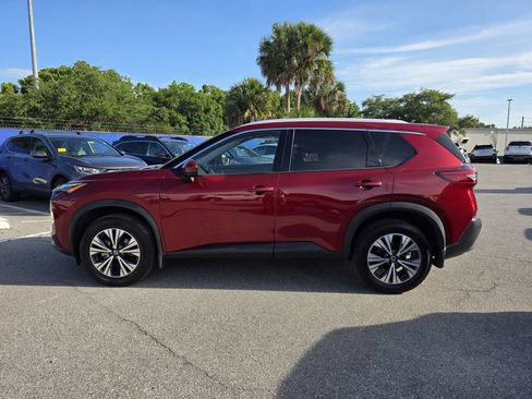Used 2021 Nissan Rogue SV w/ Premium Package FWD image 5