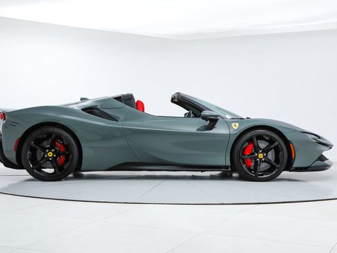 Certified 2025 Ferrari SF90 Spider AWD/4WD image 11