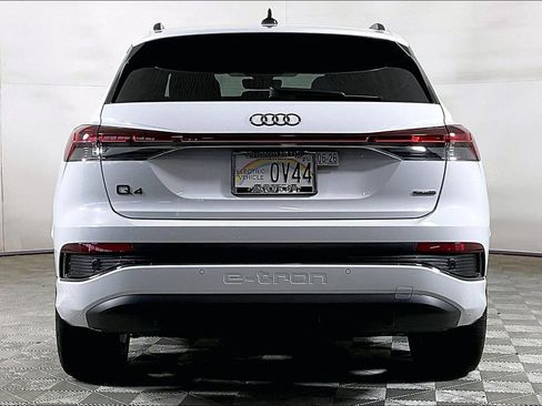 Used 2024 Audi Q4 e-tron Premium Plus w/ Premium Plus AWD/4WD image 3