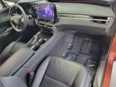 Certified 2024 Lexus RX 350 Premium Plus w/ Convenience Package image 17