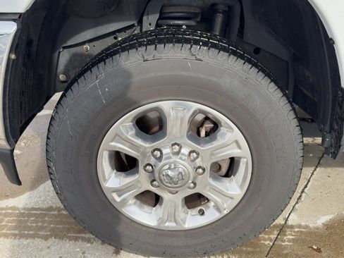 Used 2024 RAM 2500 Big Horn image 9