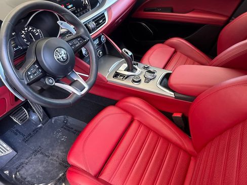Used 2021 Alfa Romeo Stelvio Ti Sport AWD/4WD image 9