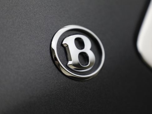 New 2025 Bentley Bentayga Extended Wheelbase image 37